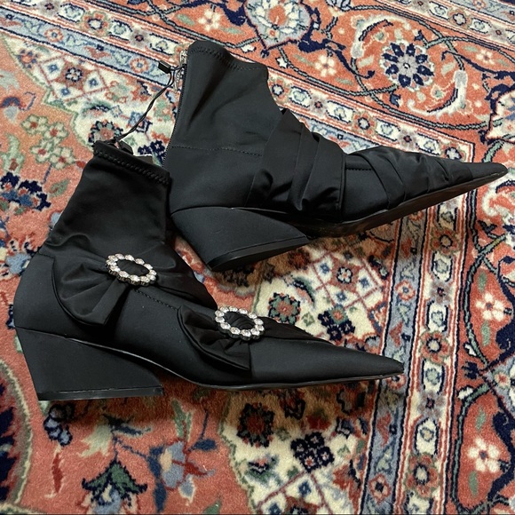 Zara Black Booties - Picture 6 of 7